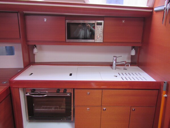 Barca 2 cabine, 1 bagno | Private kitchen