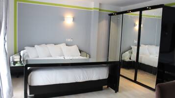 Suite | Minibar, in-room safe, desk, blackout curtains