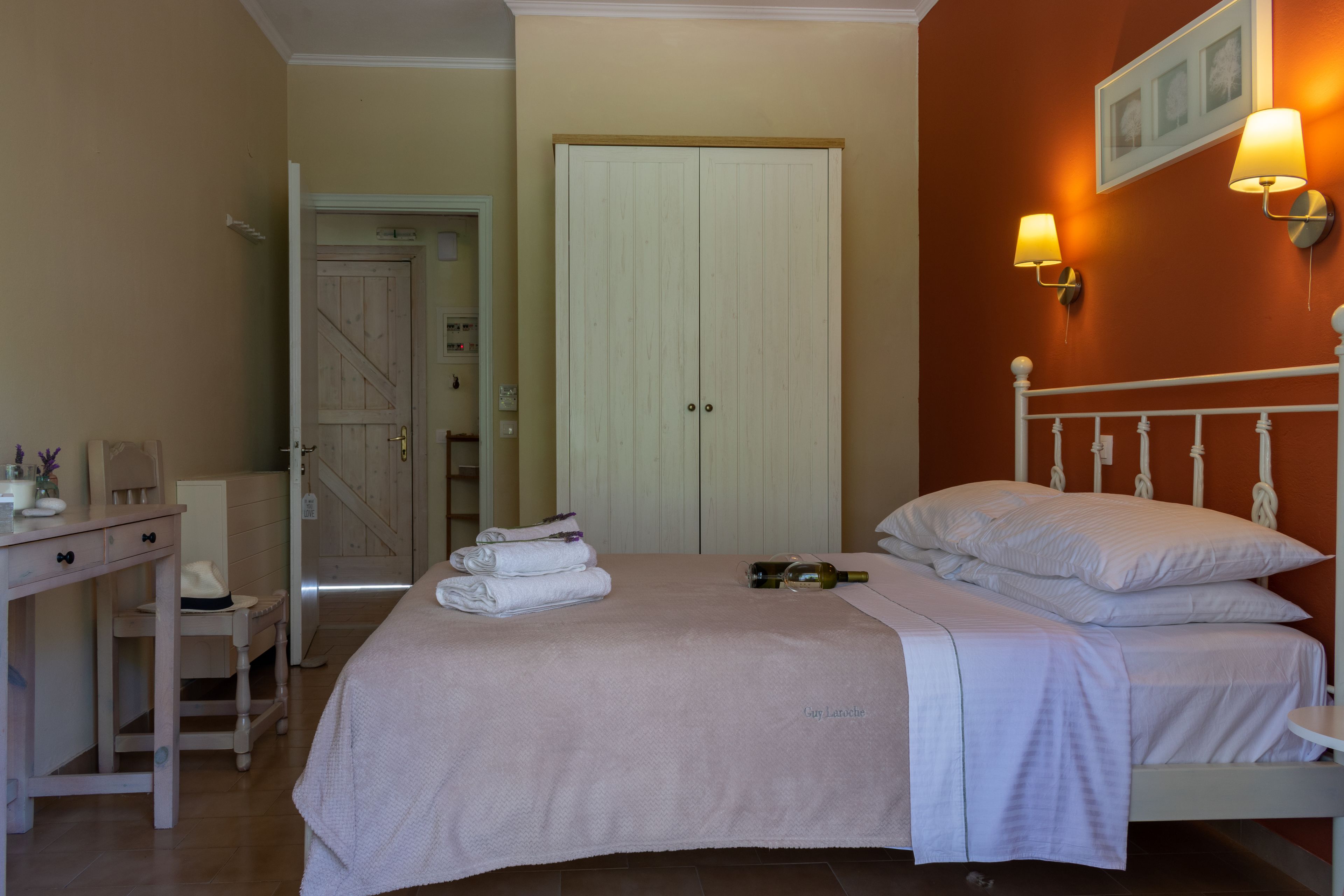 Appartement, 2 chambres | Bureau, fer et planche à repasser, lits bébé (en supplément)