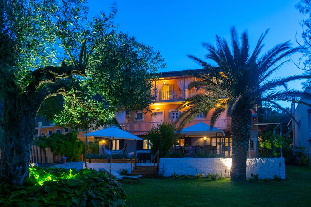 Kapella Apartments