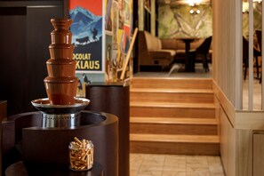 Lobby - Swiss Chocolate Lausanne by Fassbind (Lausanne)