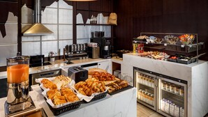 Petit déjeuner buffet