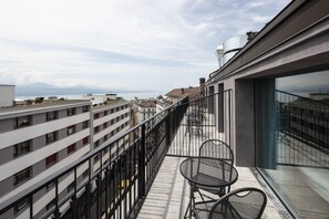 Superior Double or Twin Room, Partial Lake View | Premium bedding, in-room safe, soundproofing, free WiFi - Swiss Chocolate Lausanne by Fassbind (Lausanne)