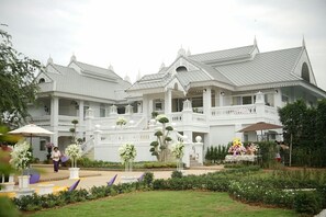 Exterior - NirvaNan House (Nan)