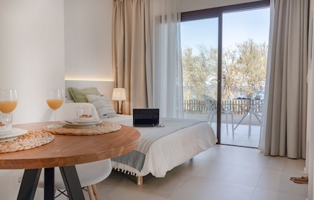 1 habitación, caja de seguridad en la habitación y cortinas blackout