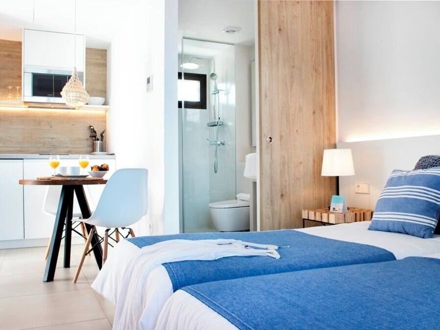 Studio, Balcony, Sea View | In-room safe, blackout drapes, free WiFi, bed sheets