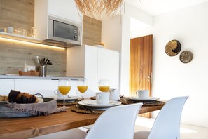 Télévision à écran plat