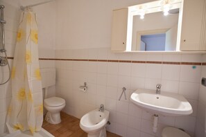 Apartment | Badezimmer | Dusche
