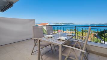 Apartment, 2 Schlafzimmer (West) | Balkon