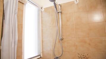 Apartment | Bathroom | Shower, bidet