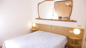 Apartment | 1 bedroom, cribs/infant beds