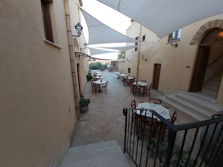 Restaurant. Agriturismo Passo dei Briganti