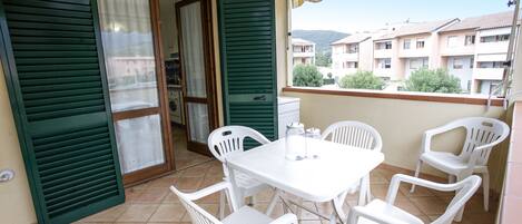 Apartment | Terrace/patio