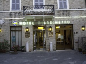 Front of property - Hotel Giardinetto (Loreto)