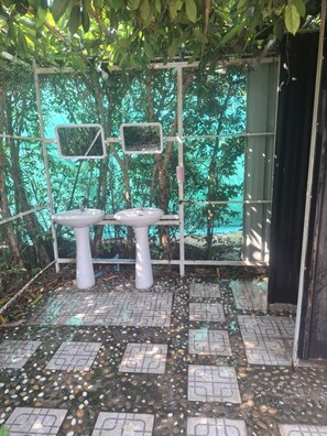 Camping Chalet | Baño | Toallas