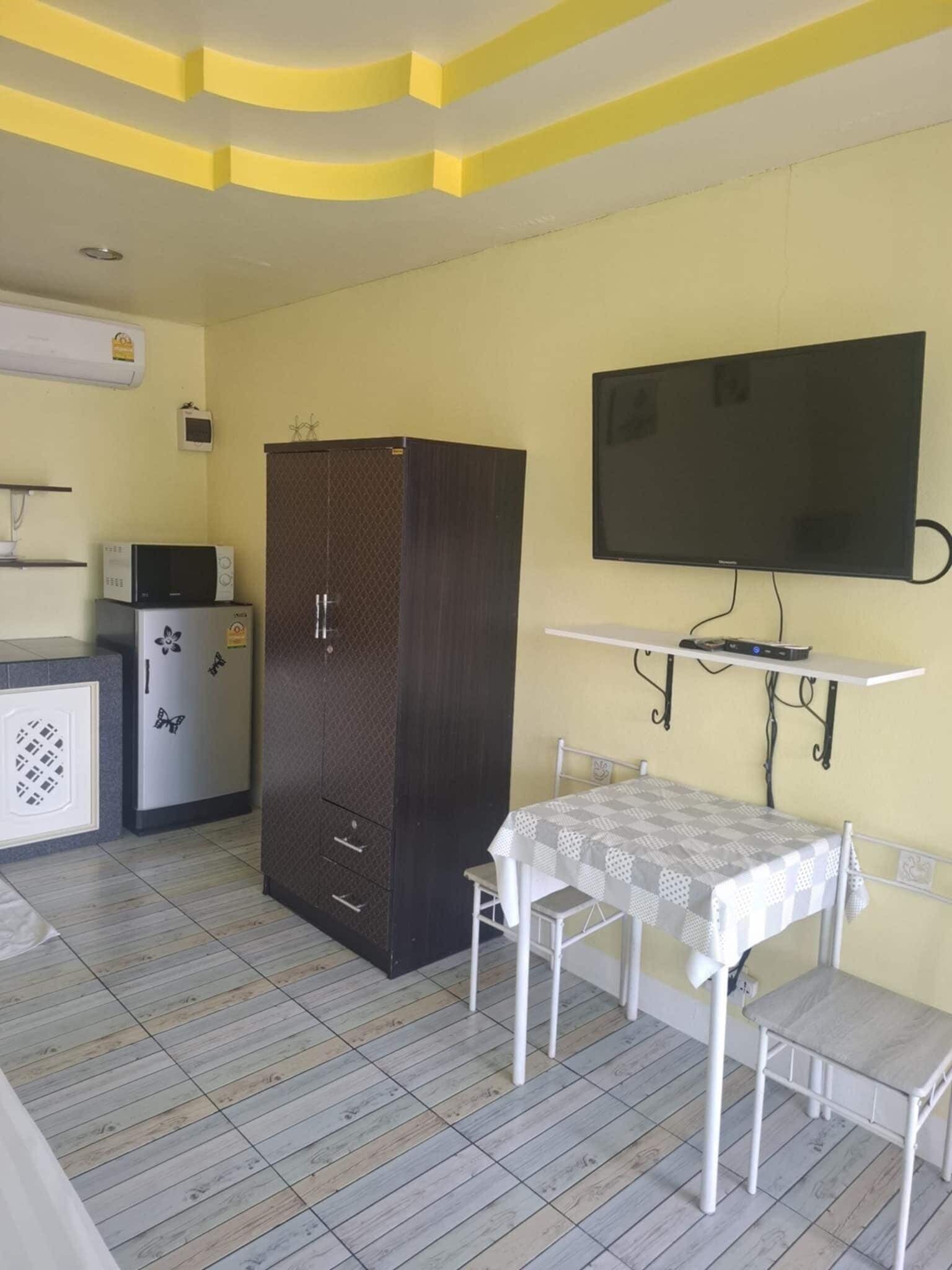 ห้องดีลักซ์ดับเบิล | โต๊ะทำงาน, Wi-Fi ฟรี, ผ้าปูที่นอน
