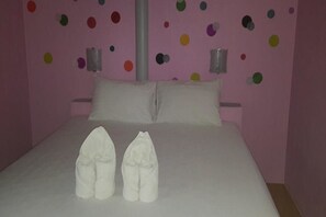 Standard Double Room | Skrivebord, wi-fi (inkludert) og sengetøy