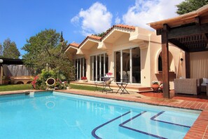 Alberca al aire libre 