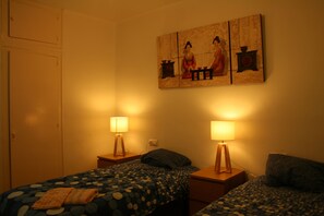 3 habitaciones, tabla de planchar con plancha y wifi gratis