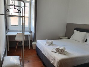 Free WiFi, bed sheets - Baixa Terrace Hostel (Faro)