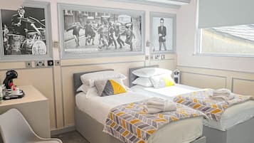 Habitación básica con 1 cama matrimonial o 2 individuales, 1 habitación, para no fumadores | Ropa de cama de alta calidad y decoración personalizada