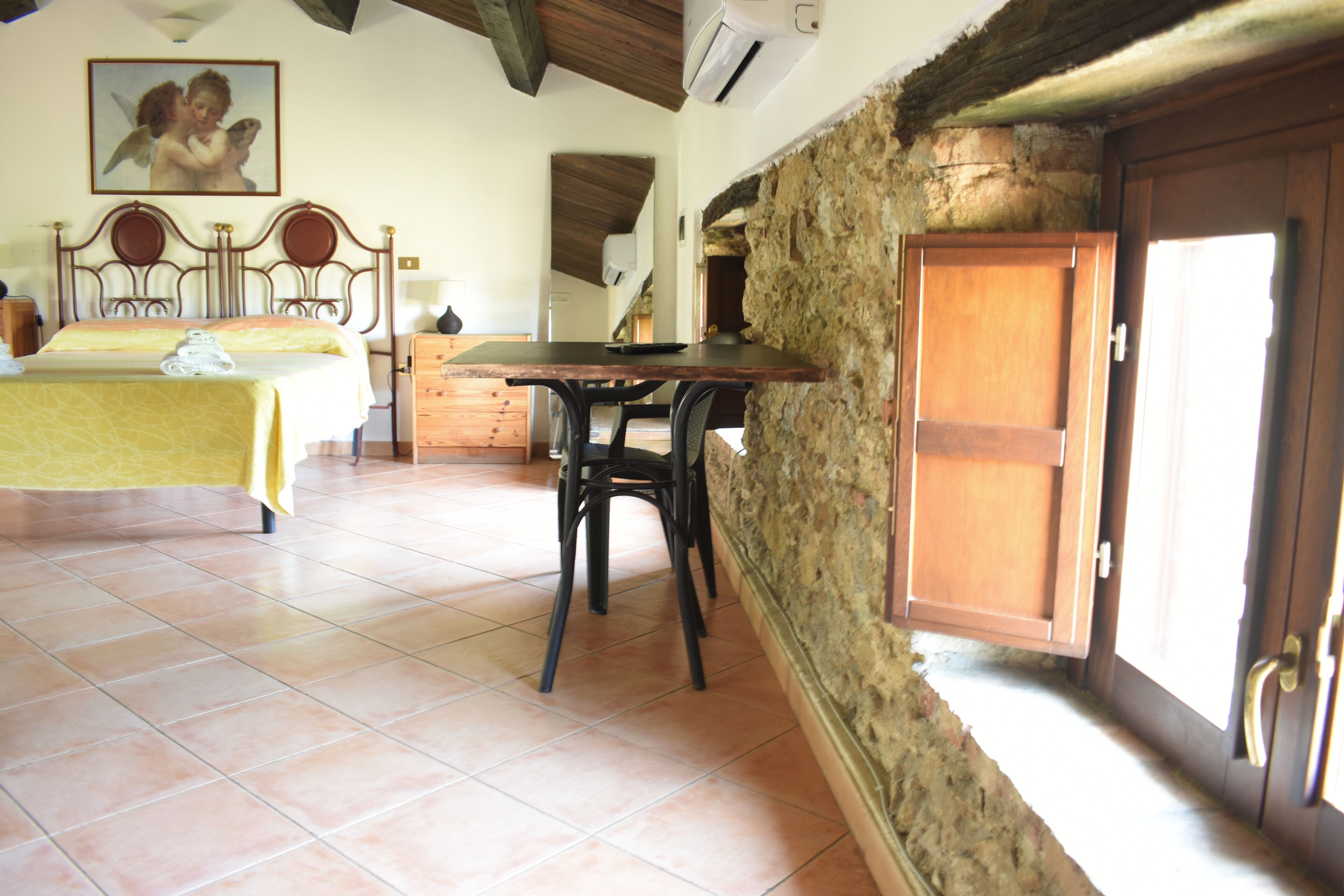 Double Room | Desk, iron/ironing board, free cots/infant beds, bed sheets