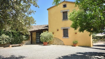 Fachada da propriedade