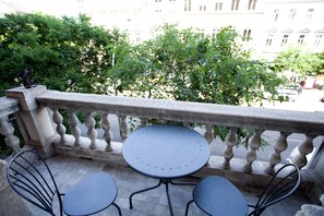 Deluxe Apartment, 2 Bedrooms, City View | Balcony