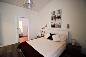 Deluxe Apartment, 2 Bedrooms, City View