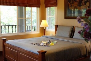 Room Double with Balcony  | Chambres insonorisées, Wi-Fi gratuit, draps fournis