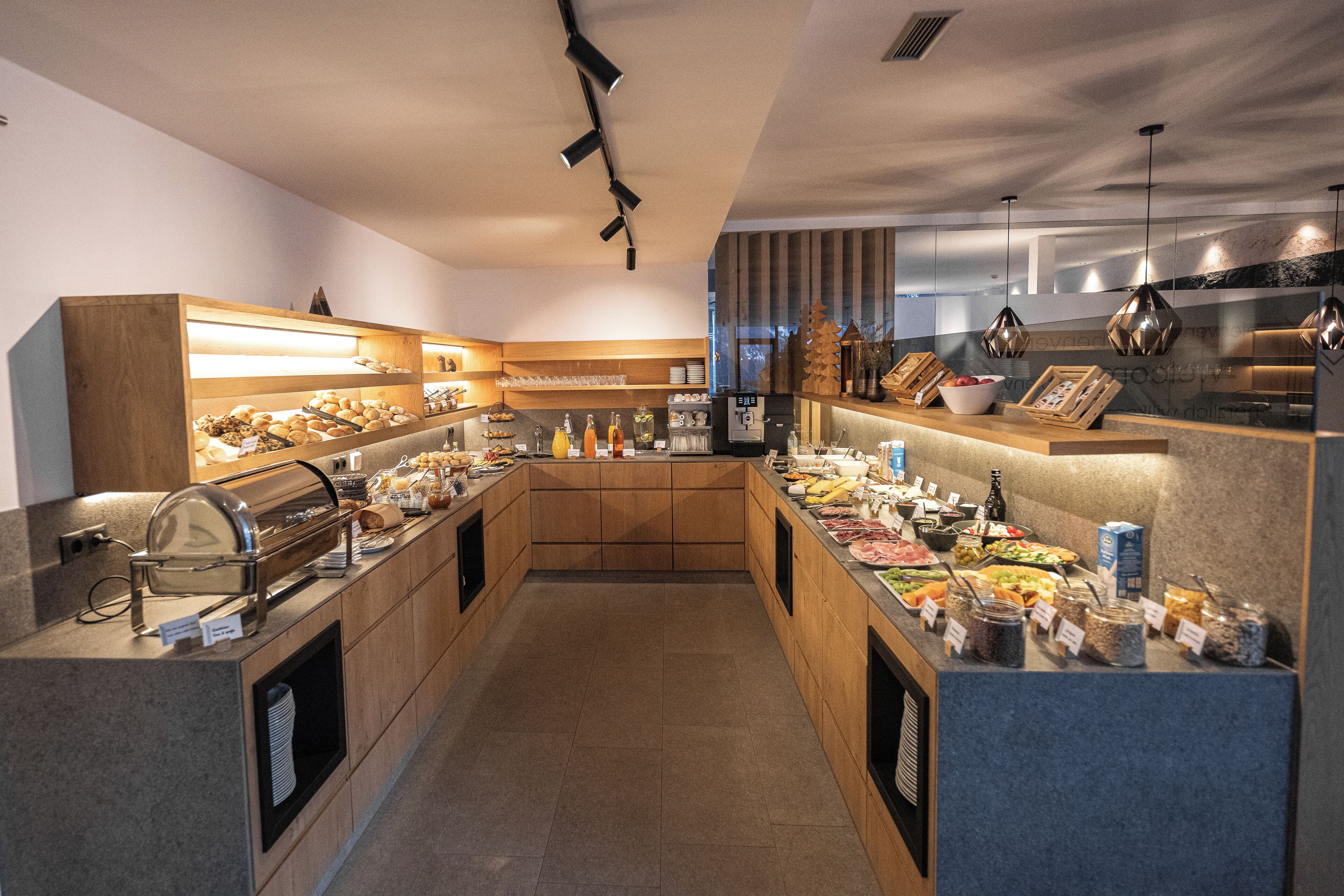 Päivittäinen buffetaamiainen maksusta