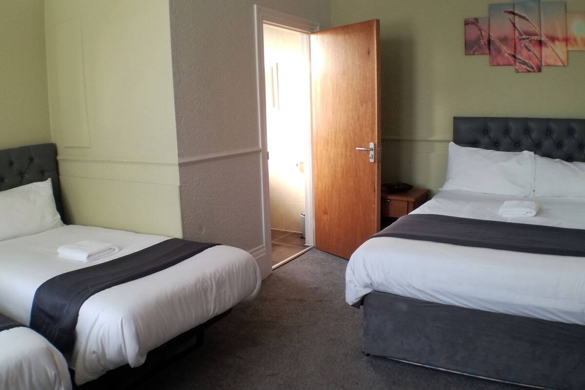 In-room safe, desk, iron/ironing board (on request), WiFi (free)