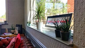 Lounge - The Mawney Hotel (Romford)