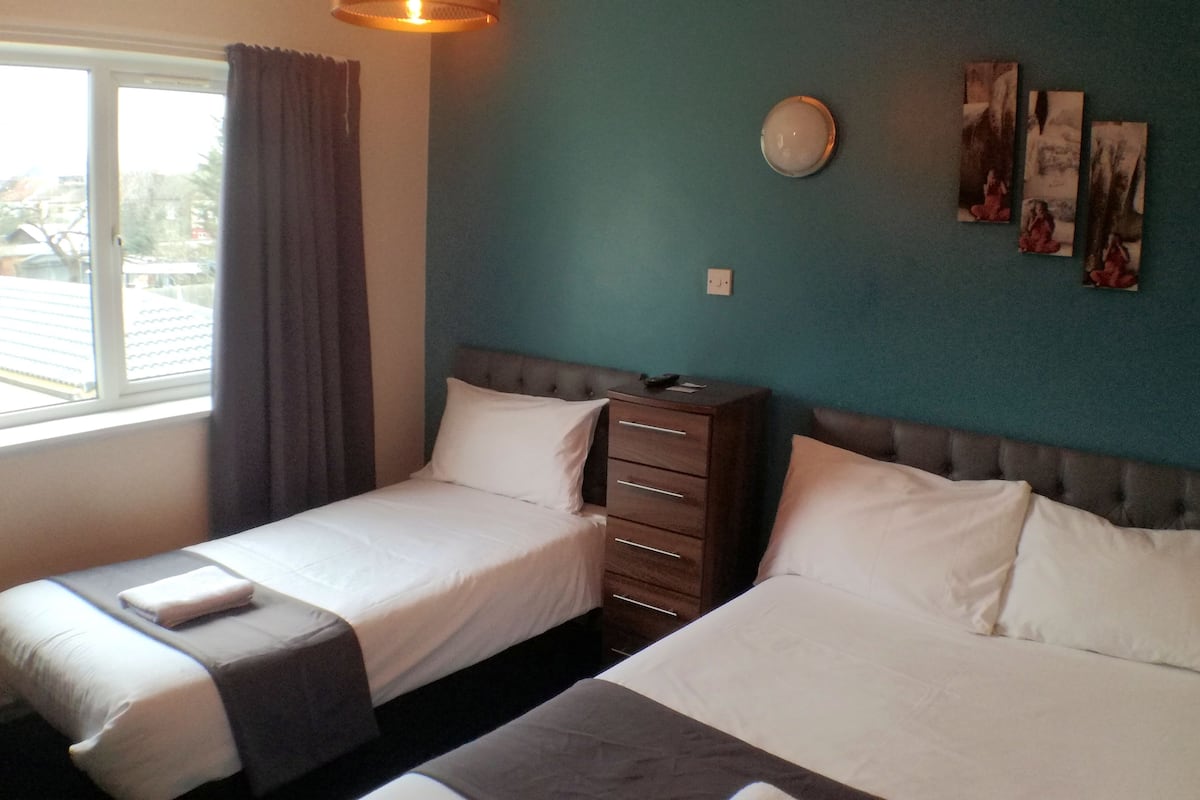 In-room safe, desk, iron/ironing board (on request), WiFi (free)