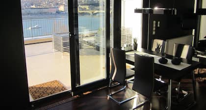 City penthouse with unique view over the Danube and the mountains of Budapest