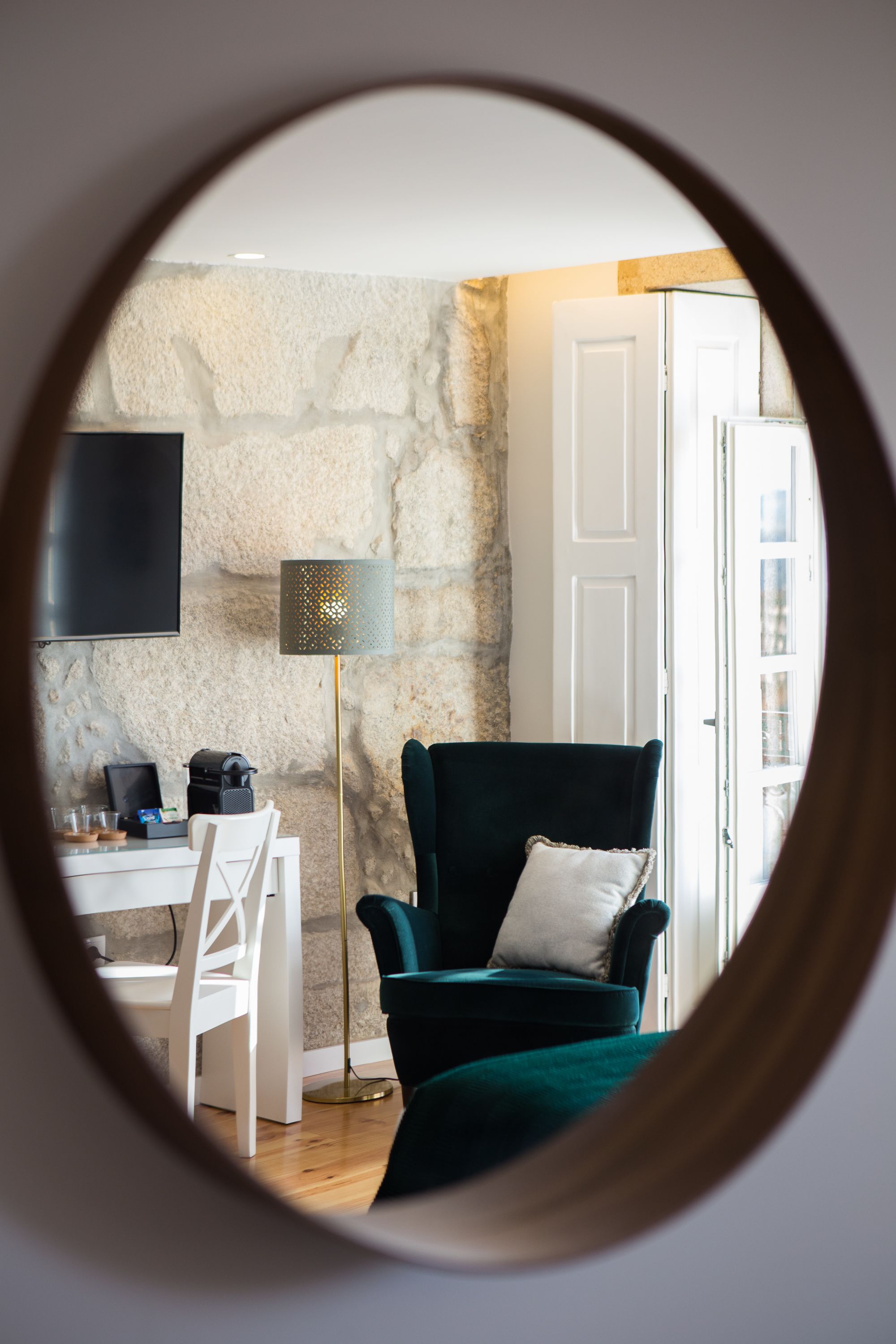 Deluxe Studio, Balcony, River View | Minibar, in-room safe, iron/ironing board, free WiFi