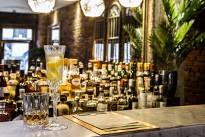Cocktail bar - The Cow Hollow Hotel (Manchester)