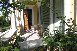 Suite, terras, op benedenverdieping | Terras