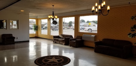 ๋ด๋ถ ์ธ๋ถ ์ฌ์ง