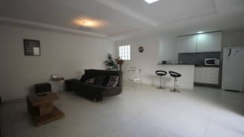 Standard Apartment, 1 Bedroom | Living room