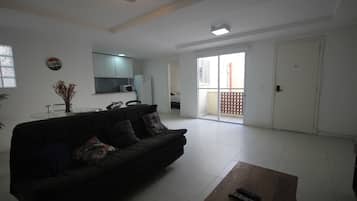 Apartamento standard, 1 quarto | Sala de estar