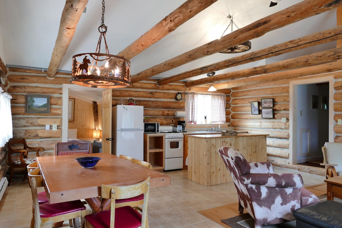 Family House, Multiple Beds (Room # 10) | In-room dining