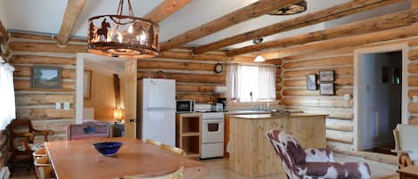 Maison Familiale, plusieurs lits (Room # 10) | Restauration dans la chambre