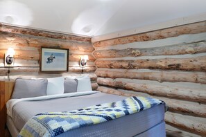 Family House, Multiple Beds (Room # 10) | Bed sheets - Trail Shop Inn (Cody)