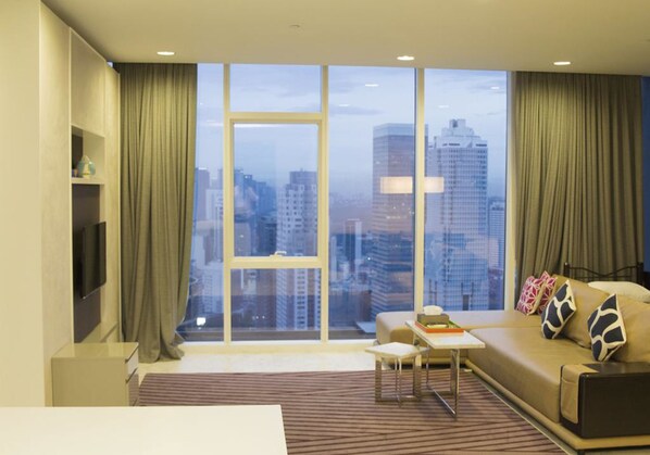 Family Room, 2 Bedrooms | Living room