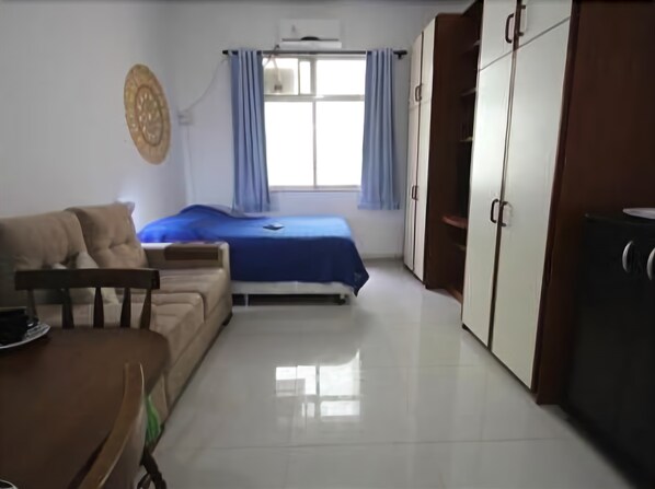 Standard Apartment, 1 Bedroom | 1 bedroom, free WiFi - GoHouse Riachuelo 910 (Rio de Janeiro)
