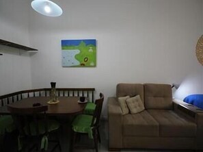 Living area - GoHouse Riachuelo 910 (Rio de Janeiro)