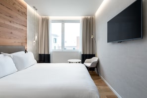 Room, 1 Queen Bed, Non Smoking