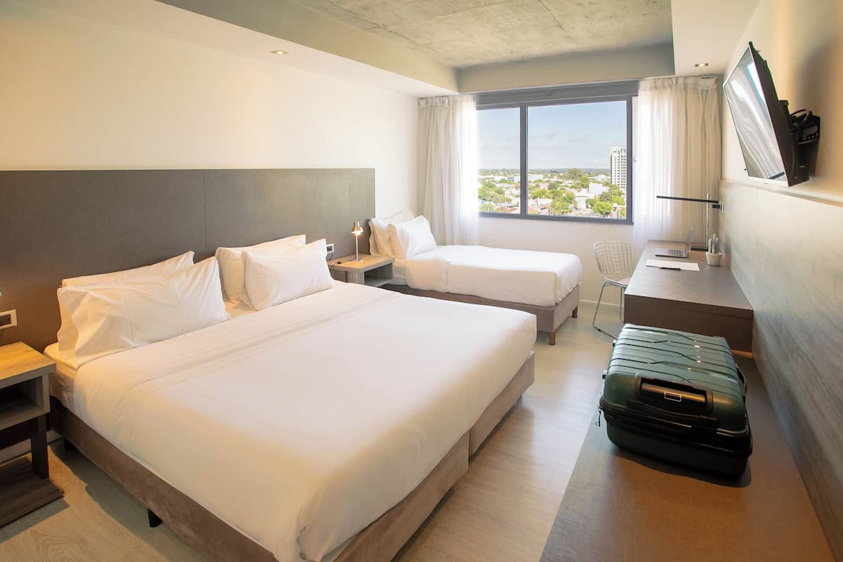 Comfort Triple Room | Premium bedding, down comforters, pillowtop beds, minibar
