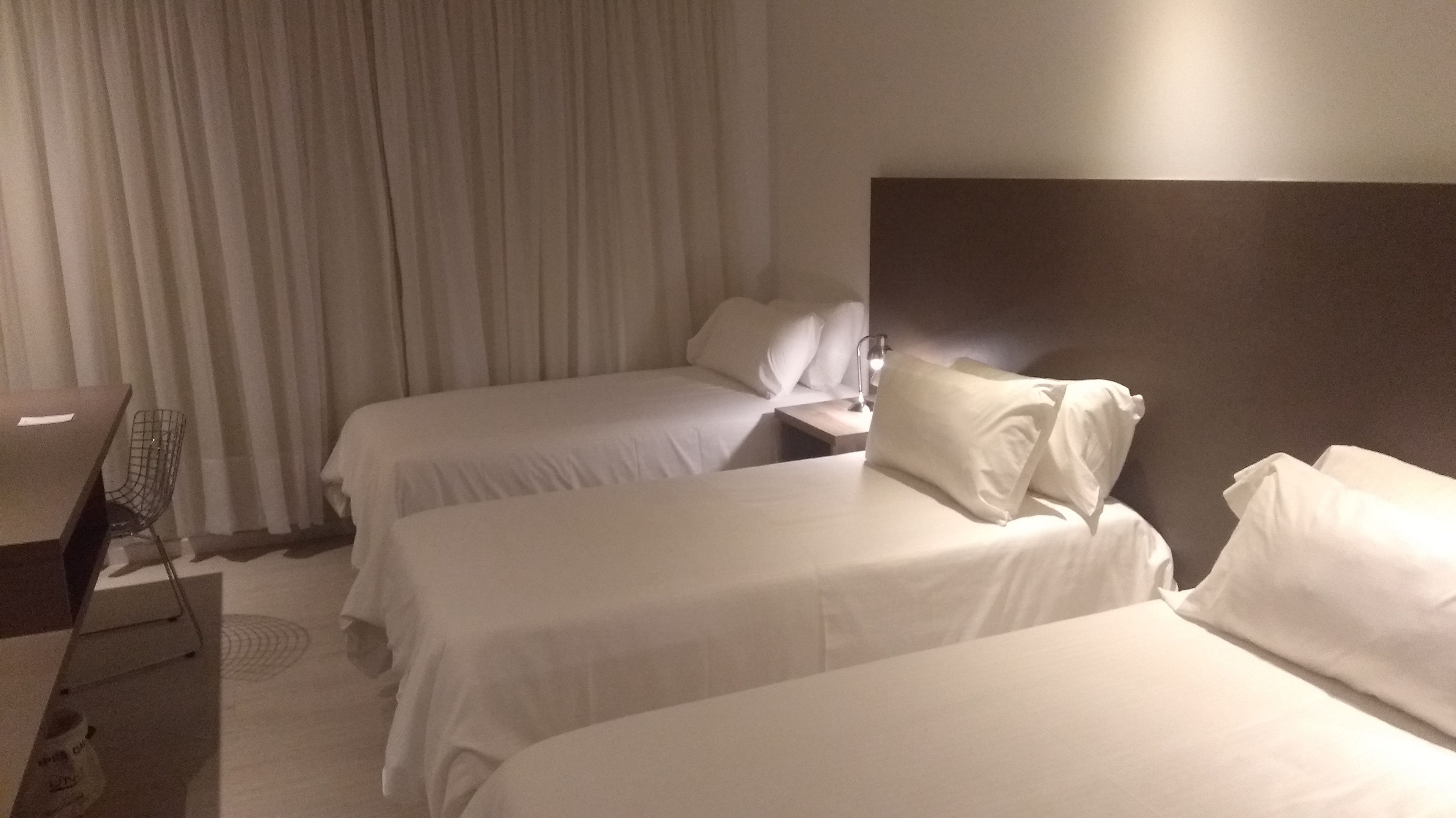 Ropa de cama de alta calidad, cubrecamas y colchones con pillow-top 